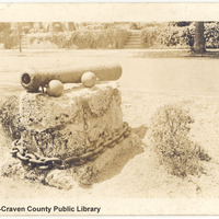 Tryon Palace Cannon